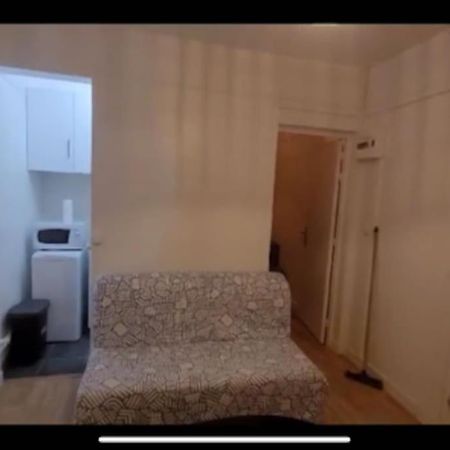 Charmant Appartement Pres De Montmartre Paris Exterior photo