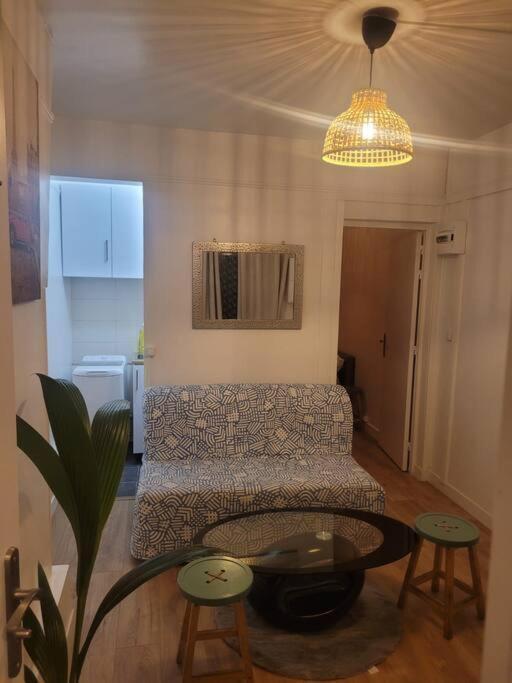 Charmant Appartement Pres De Montmartre Paris Exterior photo