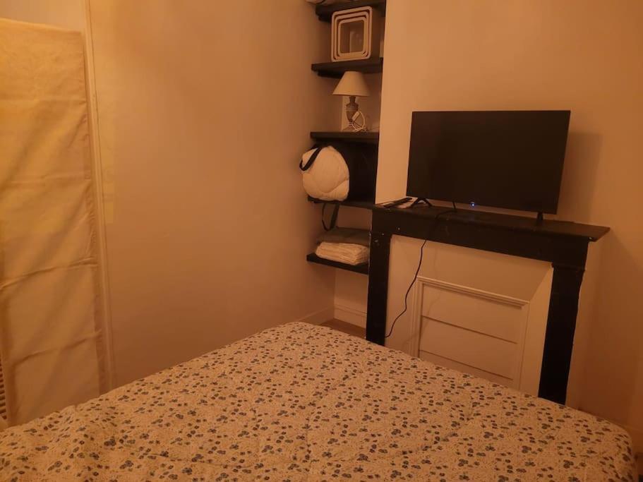 Charmant Appartement Pres De Montmartre Paris Exterior photo