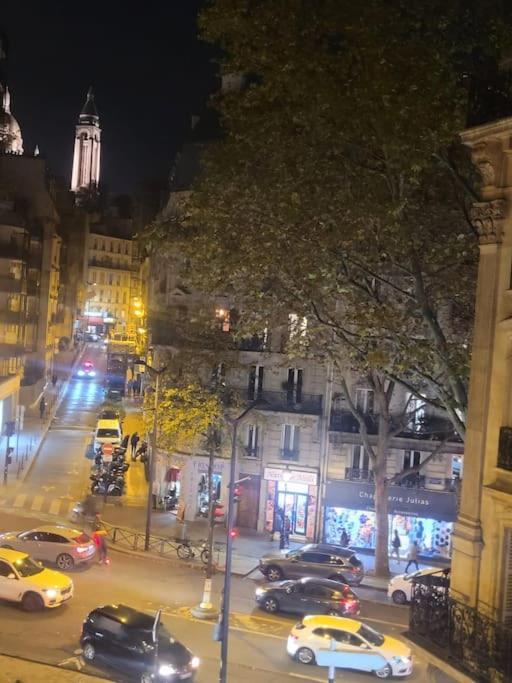 Charmant Appartement Pres De Montmartre Paris Exterior photo